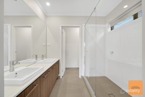 Property photo of 15 Birchwood Crescent Bonnie Brook VIC 3335