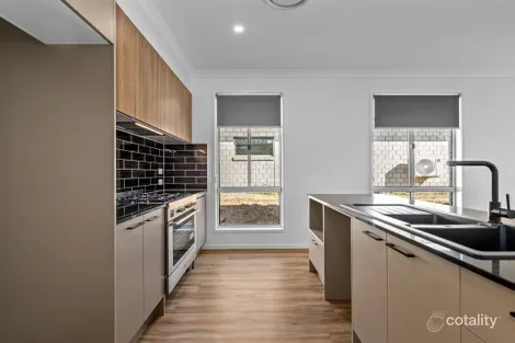 Property photo of 4 Grenvale Street Deebing Heights QLD 4306