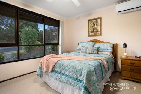 Property photo of 4 Tonyl Court Greensborough VIC 3088