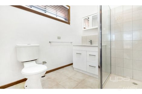 Property photo of 40 Saratoga Crescent Keilor Downs VIC 3038