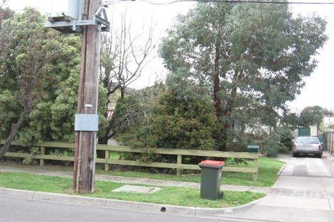 Property photo of 1/30 Kingsley Grove Mount Waverley VIC 3149