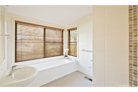 Property photo of 17 Edward Parade Wentworth Falls NSW 2782