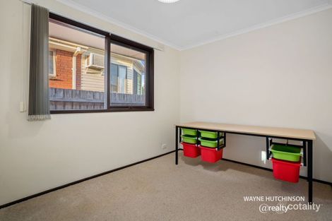 Property photo of 4 Tonyl Court Greensborough VIC 3088