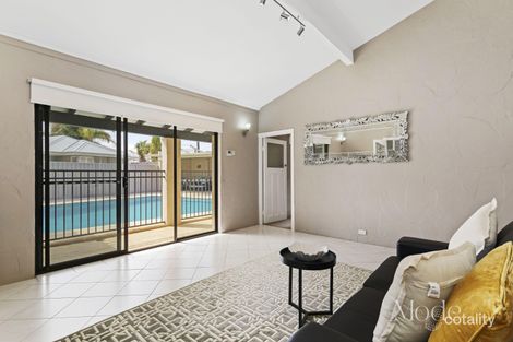 Property photo of 8 Piper Place Bateman WA 6150