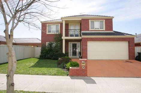 62 Lakes Dr, Craigieburn, VIC 3064