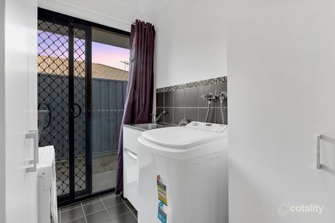 Property photo of 25 Semillon Crescent Andrews Farm SA 5114
