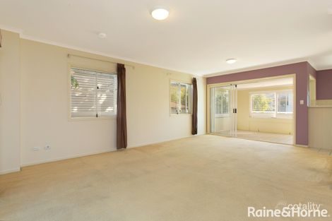 Property photo of 25 Dengate Lane St Lucia QLD 4067