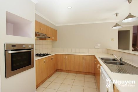 Property photo of 21 Chifley Circuit Burnside Heights VIC 3023