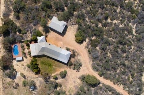 Property photo of 418 Hall Road Waggrakine WA 6530
