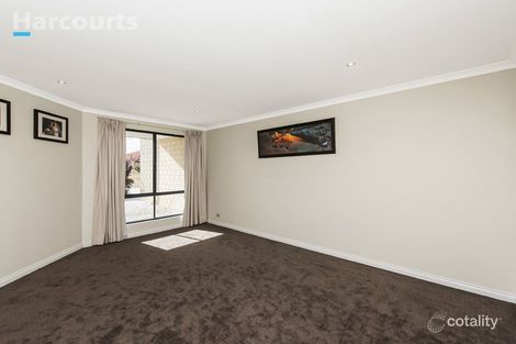 Property photo of 9 Auckland Way Hocking WA 6065
