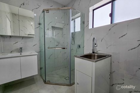 Property photo of 5 Valentine Place Rosemeadow NSW 2560