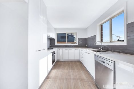 Property photo of 22/36 Central Road Hampton Park VIC 3976