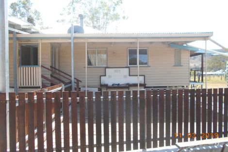 1873 Gatton Clifton Rd, Mount Whitestone, QLD 4347