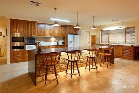 Property photo of 22 Lambourn Drive West Wodonga VIC 3690