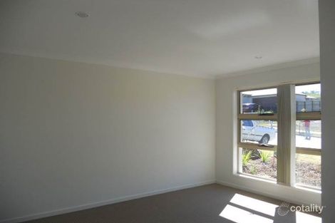 Property photo of 4 Santa Clara Rise Upper Coomera QLD 4209