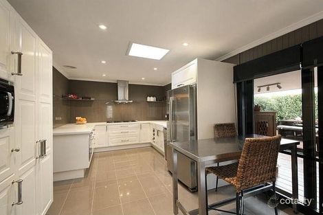 Property photo of 1/4 Whitmuir Road Bentleigh VIC 3204