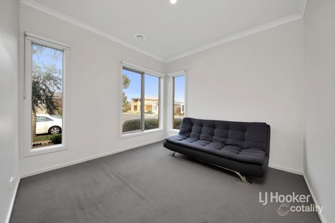 Property photo of 20 Cape Parade Point Cook VIC 3030
