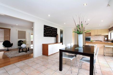 Property photo of 18 Cassandra Drive Gladstone Park VIC 3043