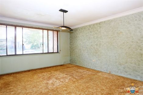 Property photo of 10 Geranium Avenue Macquarie Fields NSW 2564