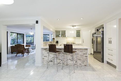 Property photo of 10 Windermere Crescent Carindale QLD 4152
