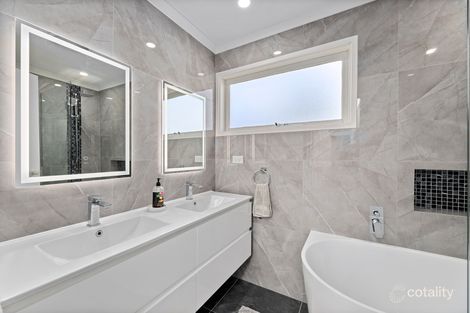 Property photo of 2 Apple Gum Grove Doncaster East VIC 3109