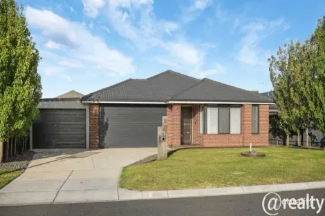 Property photo of 8 Dante Court Lang Lang VIC 3984