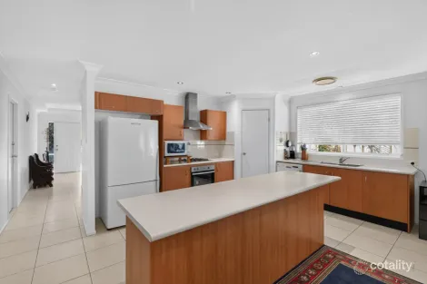 Property photo of 6 Tooloom Close Woongarrah NSW 2259