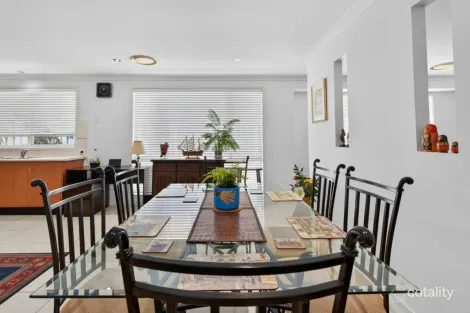 Property photo of 6 Tooloom Close Woongarrah NSW 2259