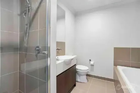 Property photo of 16 Magenta Walk Tarneit VIC 3029