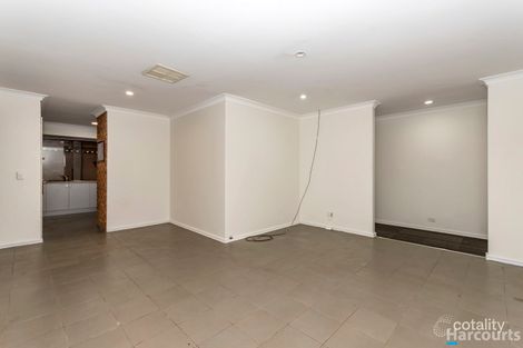 Property photo of 31 Westerly Crescent Heathridge WA 6027