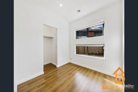 Property photo of 32 Barlow Circuit Tarneit VIC 3029