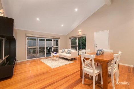 Property photo of 7 Errogie Place Fig Tree Pocket QLD 4069