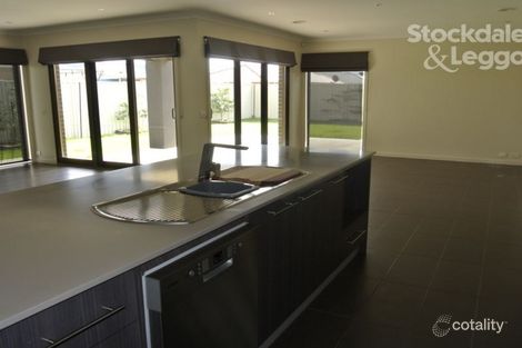 Property photo of 7 Conn Court Darley VIC 3340