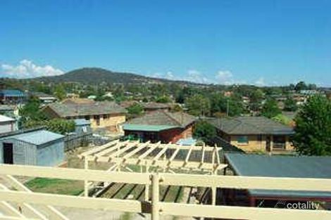 Property photo of 4 Eecen Road Karabar NSW 2620