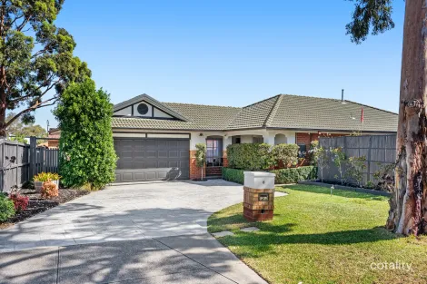 8 Paisley Ct, Gowanbrae, VIC 3043