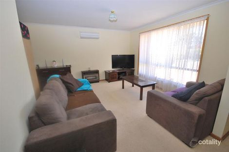 Property photo of 9 Jedna Close Craigmore SA 5114