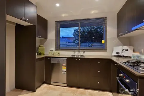 Property photo of 2/19-25 Hillside Street Springvale VIC 3171