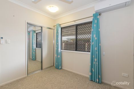 135 Daintree Dr, Bushland Beach, QLD 4818