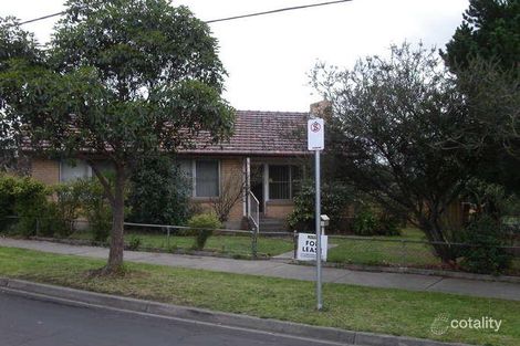 Property photo of 17 Gisborne Crescent Reservoir VIC 3073