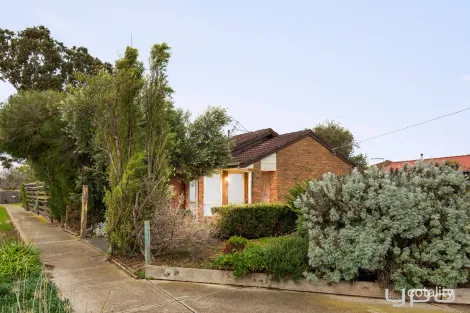 Property photo of 52 Bellbridge Drive Hoppers Crossing VIC 3029