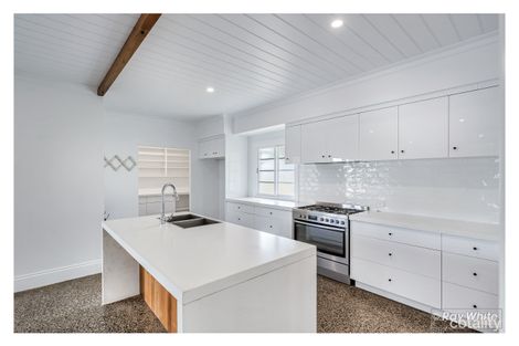 Property photo of 25 Thackeray Street Park Avenue QLD 4701