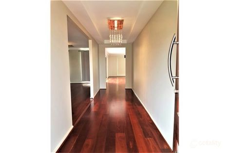 Property photo of 19 Leafy Grove Plumpton NSW 2761