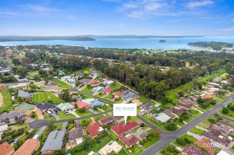Property photo of 4 Angophora Place Catalina NSW 2536