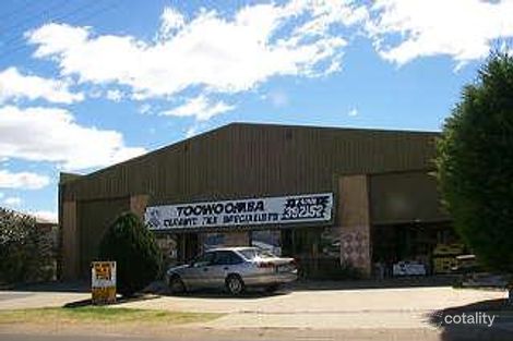 1 Robertson St, South Toowoomba, QLD 4350