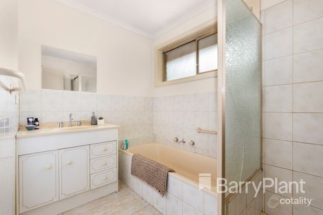 Property photo of 2/56 Prince Of Wales Avenue Mill Park VIC 3082
