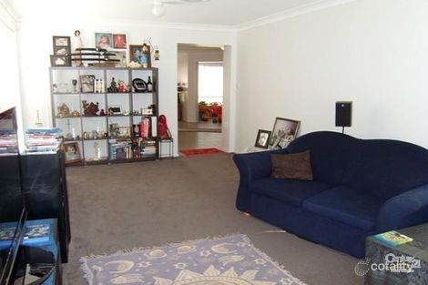 Property photo of 27 Vantage Circuit Cameron Park NSW 2285