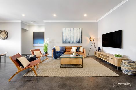 Property photo of 15 Calella Loop Piara Waters WA 6112