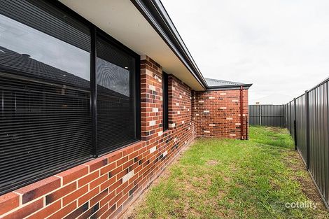 Property photo of 5 Flindell Way Piara Waters WA 6112