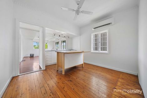 Property photo of 136 White Street Wavell Heights QLD 4012