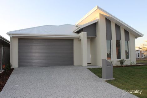 Property photo of 8 Severn Place Pelican Waters QLD 4551